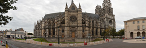 Cathedrale Sante-Croix d'Orleans Panorama